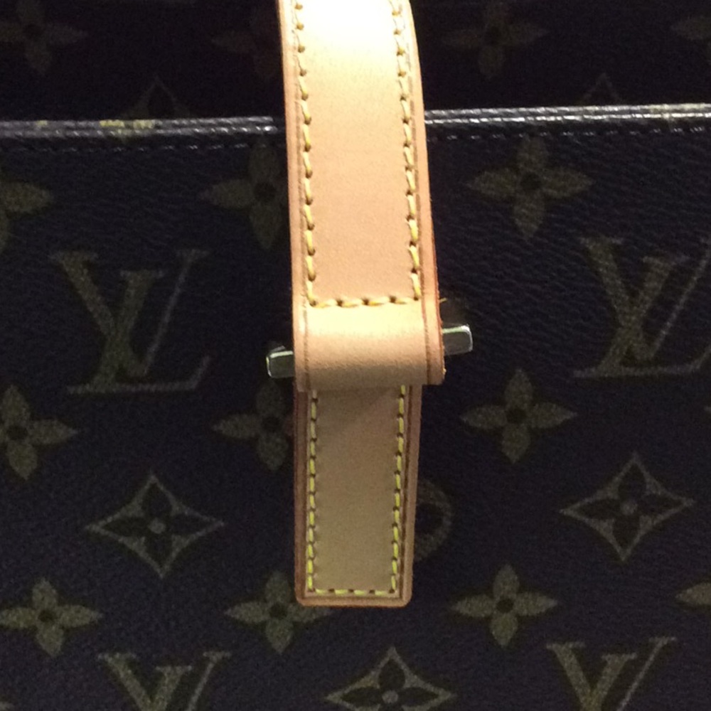 Authentic Pristine Louis Vuitton - Picture 4 of 8